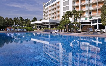 Grand Hotel